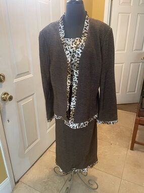 Donnavinci Knits Brown 3 piece Skirt Suit Set with Leopard Trim